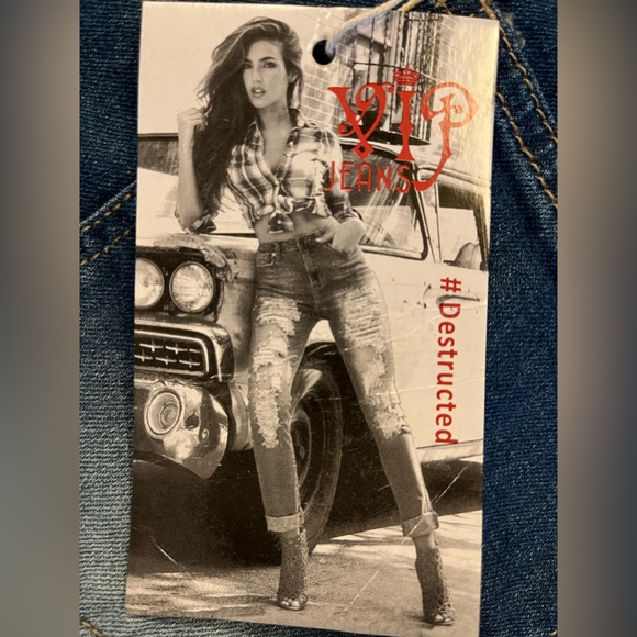 Women’s V.I.P. Jeans New W Tags Size 16 W Destructed Rolled Hem - Picture 2 of 12